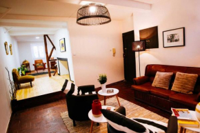 Vintage & Central Apartment in Bairro Alto, Lisbon
